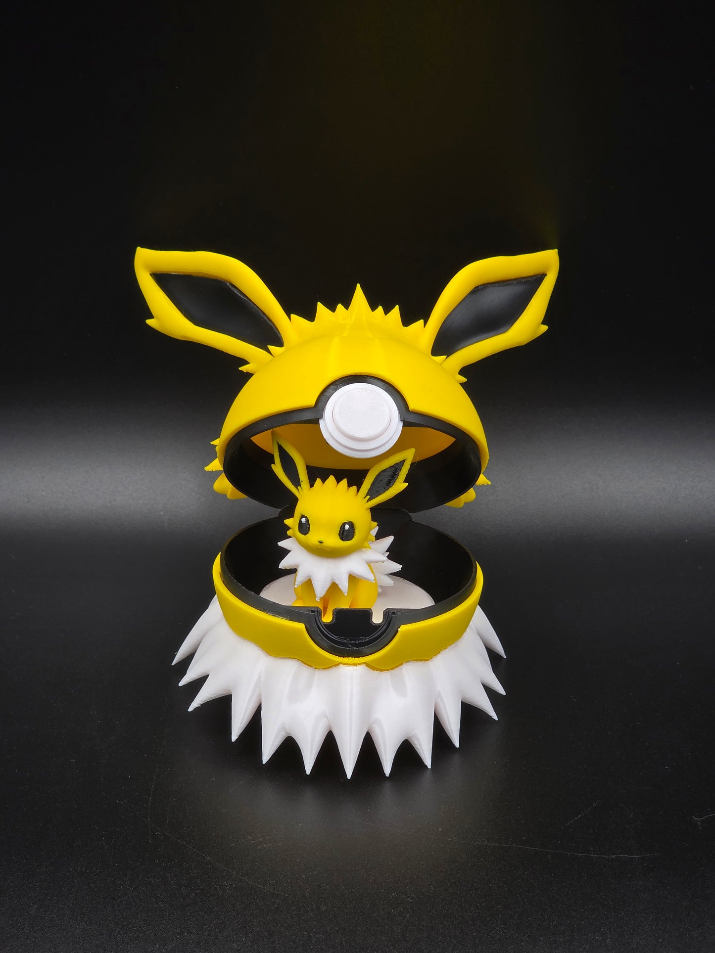 ⚡ Pokéball Électrique – Design Inspiré d’Évoli ⚡