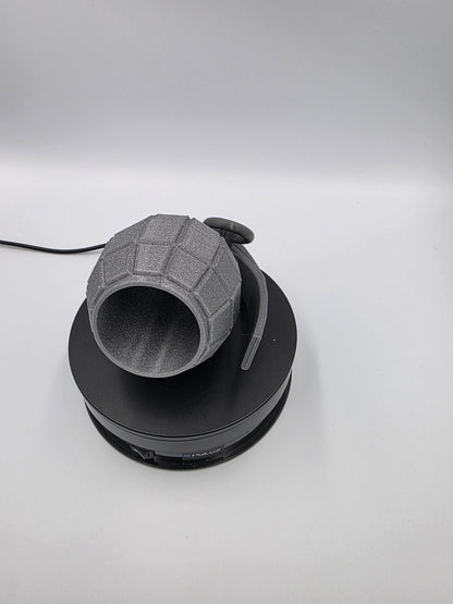 Cache boule attelage Grenade