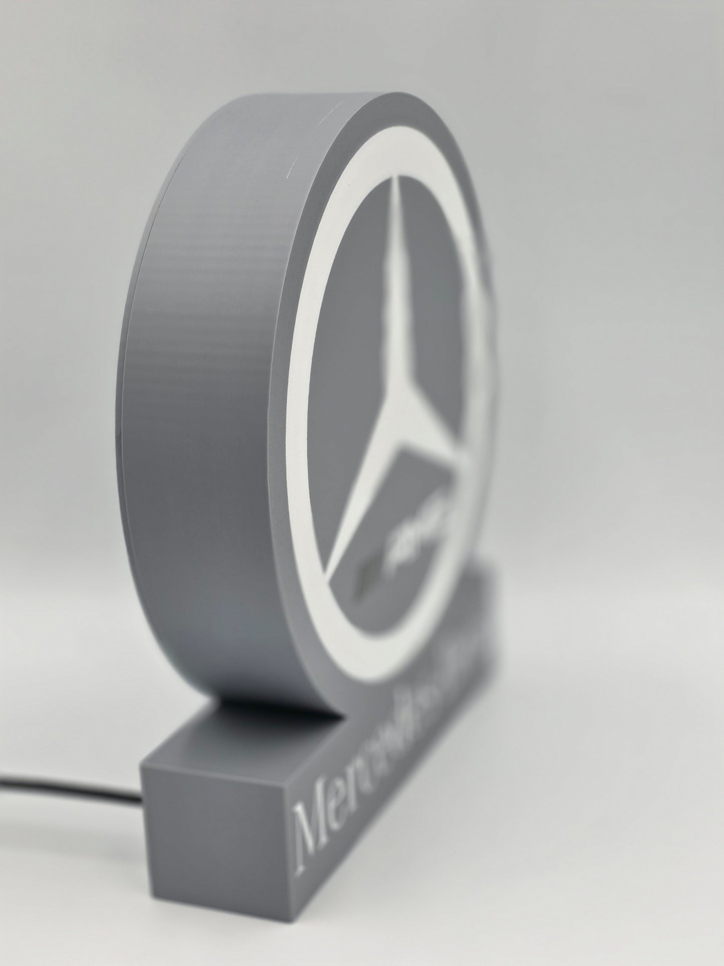 Luminaire Mercedes-Benz