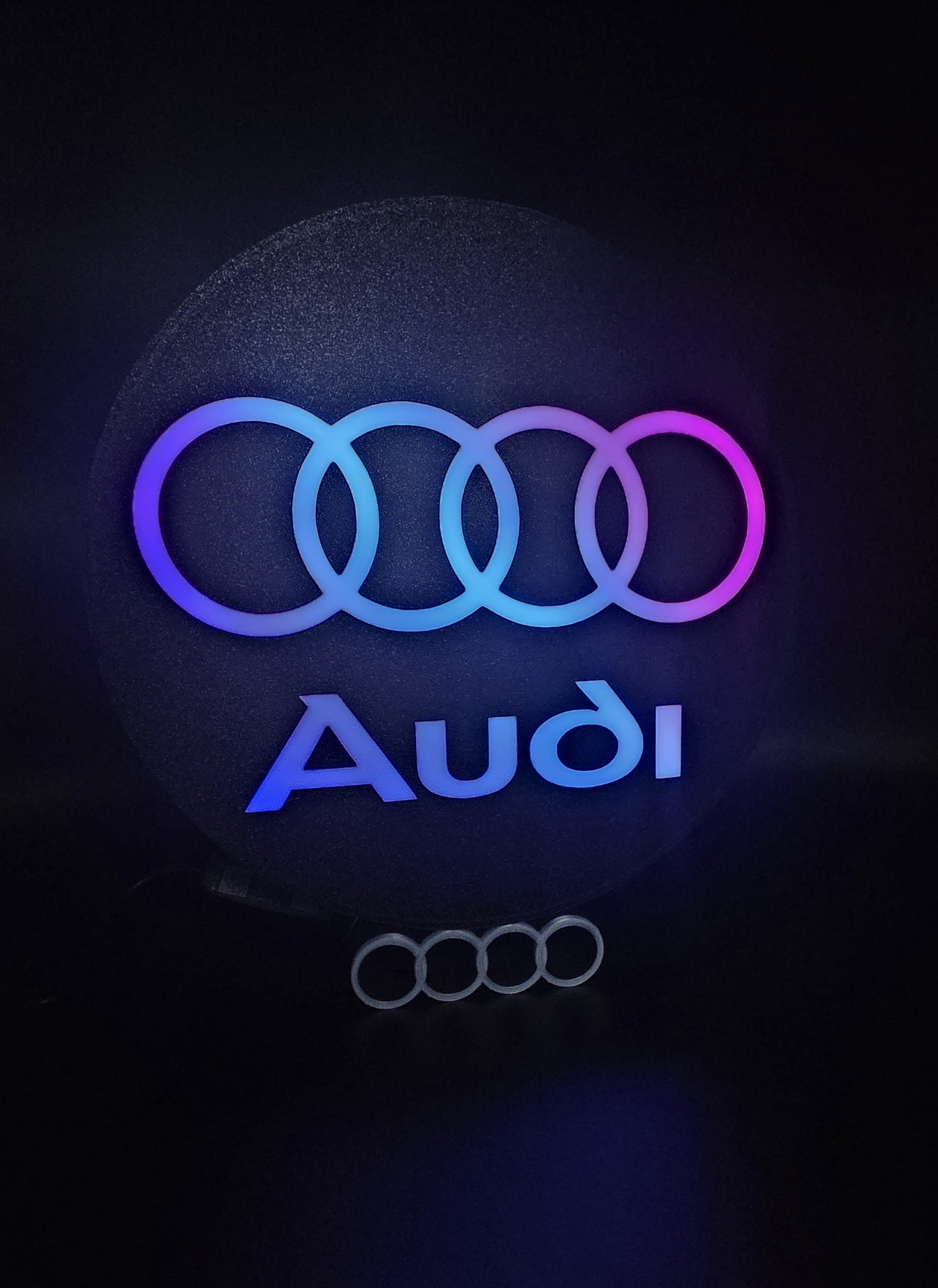 🚗✨ Lampe LED AUDI