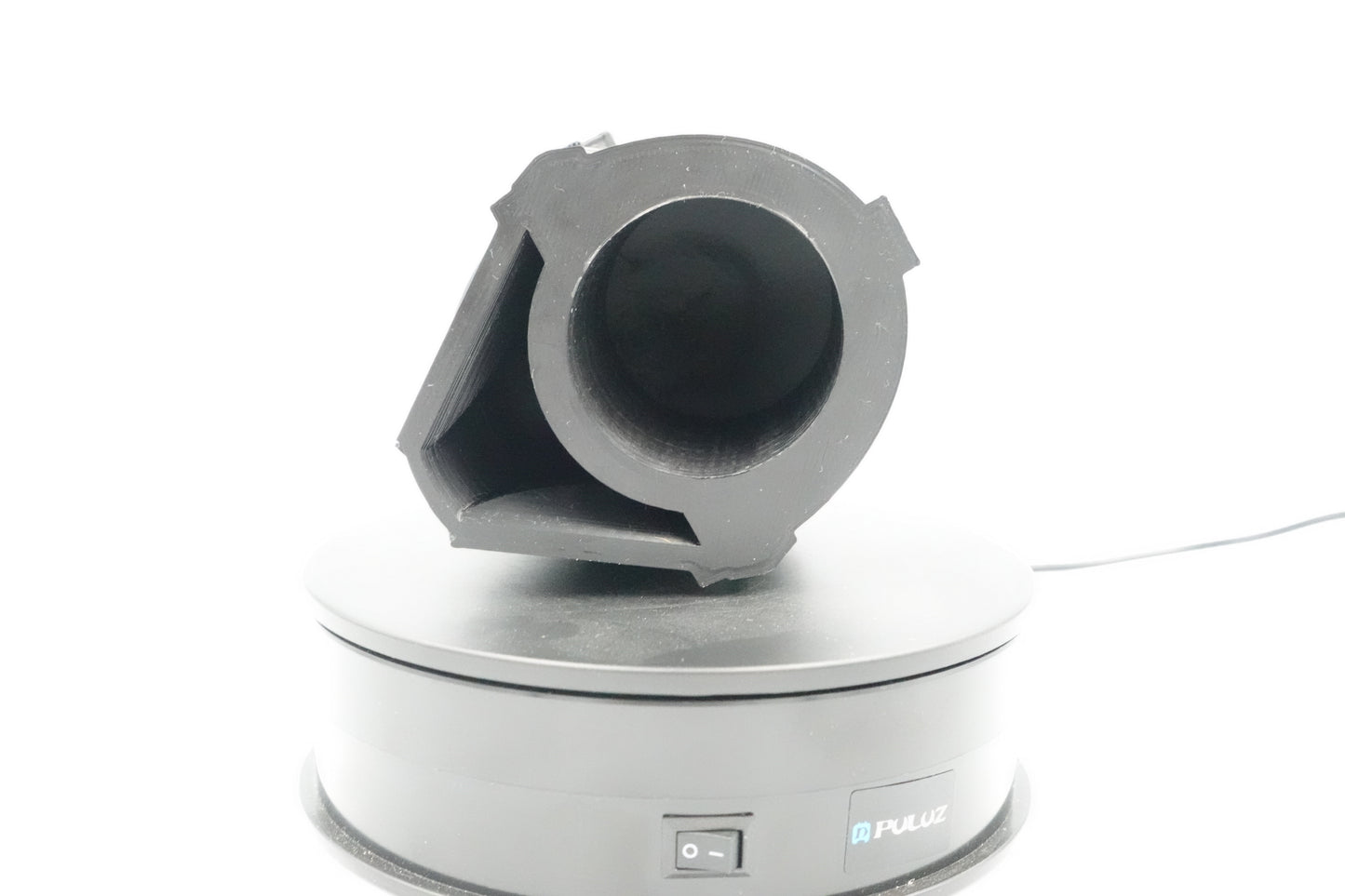 Cache boule attelage