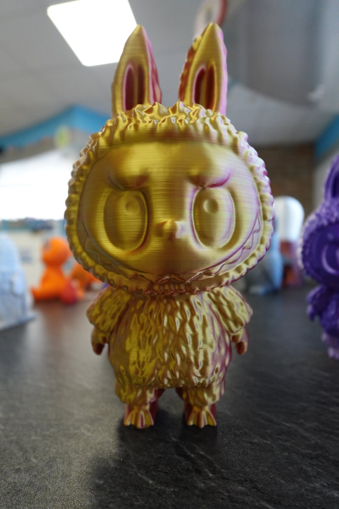 Labubu Rouge/Or 20CM AVEC PORTE-CLE