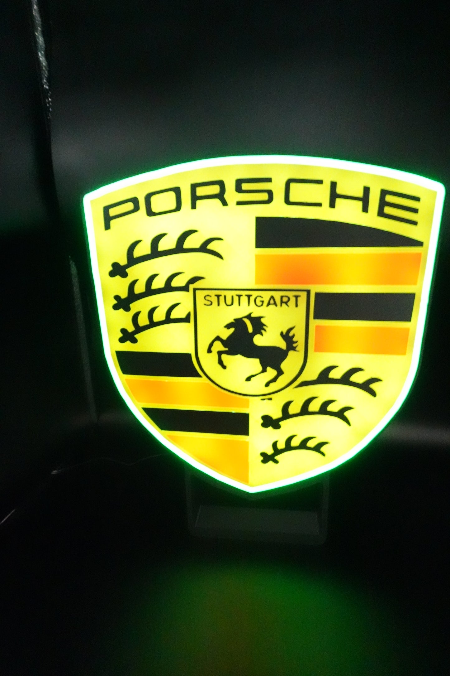 🚗✨ Lampe LED Porsche